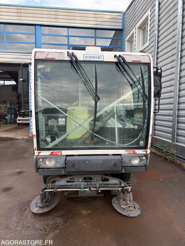 BALAYEUSE SCMIDT CLEANGO 500 AM 2013 MOTEUR HS N°VIN : WSVS2P1P204510198 - Vozilo za pometanje: slika 2 BALAYEUSE SCMIDT CLEANGO 500 AM 2013 MOTEUR HS N°VIN : WSVS2P1P204510198 - Vozilo za pometanje: slika 2