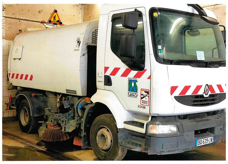 BALAYEUSE de Voiries- RENAULT MIDLUM 220 DXI avec aspiratrice EUROVOIRIE - Vozilo za pometanje: slika 2 BALAYEUSE de Voiries- RENAULT MIDLUM 220 DXI avec aspiratrice EUROVOIRIE - Vozilo za pometanje: slika 2