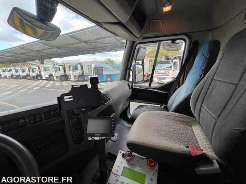 BENNE A ORDURES MENAGERES RENAULT - Smetarski tovornjak: slika 4 BENNE A ORDURES MENAGERES RENAULT - Smetarski tovornjak: slika 4