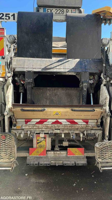 BOM - IVECO 120-210L - 2019 - Smetarski tovornjak: slika 4 BOM - IVECO 120-210L - 2019 - Smetarski tovornjak: slika 4