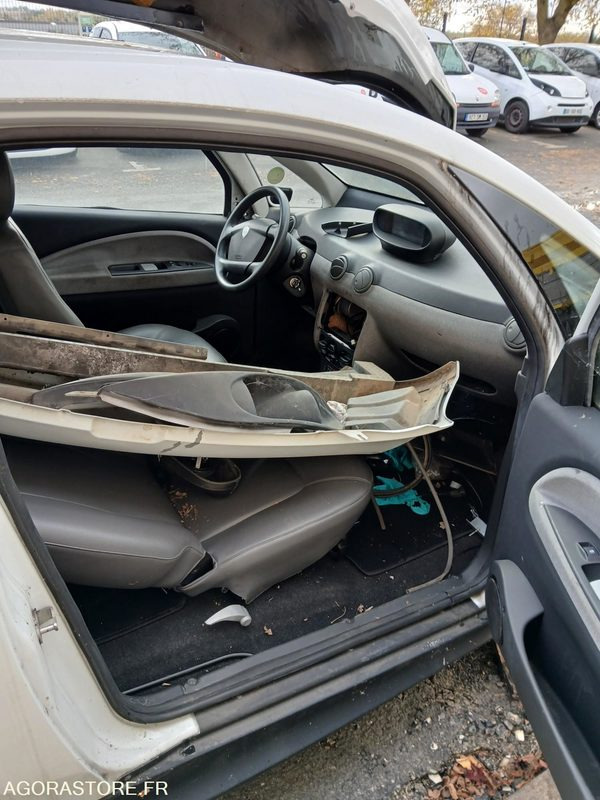 Avtomobil Bollore Bluecar - 74540 -2014- DC510PJ: slika 8