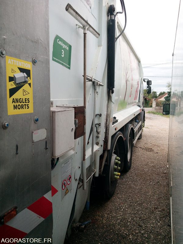 Bom Renault 320DXI - Smetarski tovornjak: slika 4 Bom Renault 320DXI - Smetarski tovornjak: slika 4