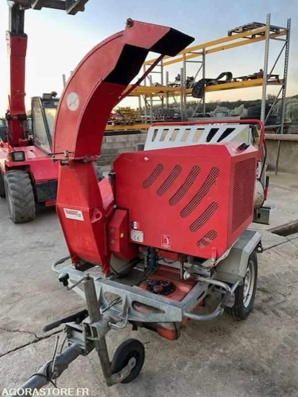 Broyeur de végétaux BUGNOT B55 Série N56 - Vrtna oprema: slika 2 Broyeur de végétaux BUGNOT B55 Série N56 - Vrtna oprema: slika 2