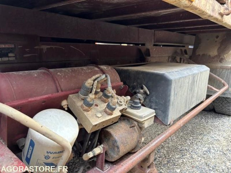 CAMION BENNE RENAULT S135 MIDLINER 1995 204000 KM - Tovornjak prekucnik: slika 5 CAMION BENNE RENAULT S135 MIDLINER 1995 204000 KM - Tovornjak prekucnik: slika 5