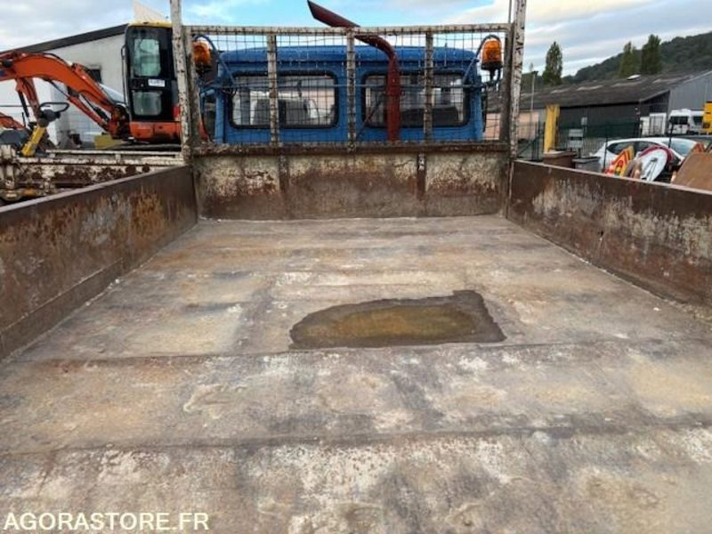 Tovornjak prekucnik CAMION BENNE (TRI-BENNE) RENAULT S120 MIDLINER 1991 221000 KM: slika 10 Tovornjak prekucnik CAMION BENNE (TRI-BENNE) RENAULT S120 MIDLINER 1991 221000 KM: slika 10