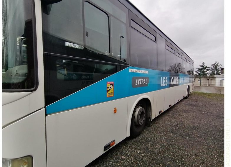 CAR-IRISBUS-CROSSWAY-N°12222 (1090) MEC2009/437370 KM-EL057QW - Šolski avtobus: slika 2 CAR-IRISBUS-CROSSWAY-N°12222 (1090) MEC2009/437370 KM-EL057QW - Šolski avtobus: slika 2
