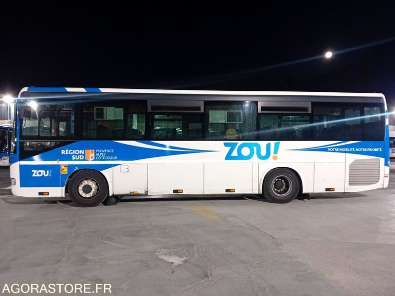 CAR IRISBUS RECREO N°11411 MEC 2009 - KM 264000 - Šolski avtobus: slika 3 CAR IRISBUS RECREO N°11411 MEC 2009 - KM 264000 - Šolski avtobus: slika 3