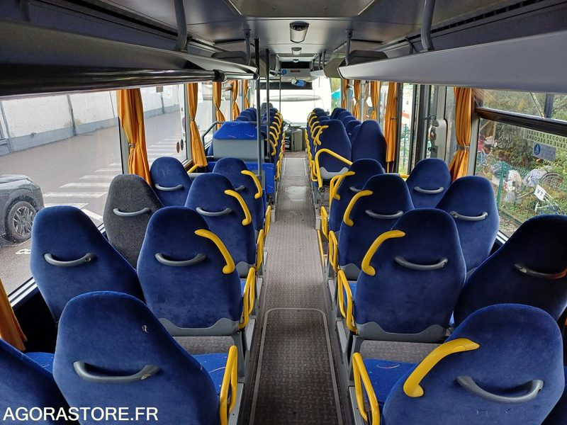 CAR MERCEDES INTOURO N° 11389 MEC 2010 / 400 000KM/ AJ-859-EH - Šolski avtobus: slika 5 CAR MERCEDES INTOURO N° 11389 MEC 2010 / 400 000KM/ AJ-859-EH - Šolski avtobus: slika 5