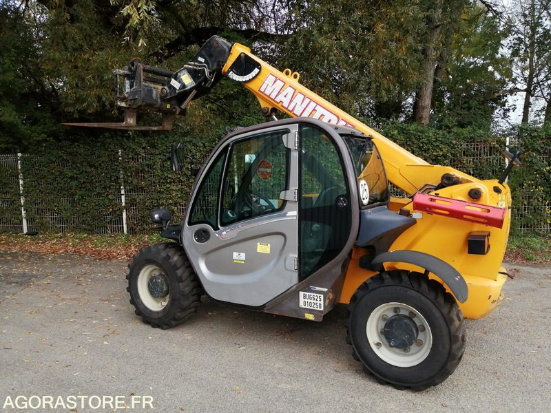CHARIOT TELESCOPIQUE FIXE - MANITOU - 2.5 T - 2014 / 3910 HEURES - Teleskopski viličar: slika 1 CHARIOT TELESCOPIQUE FIXE - MANITOU - 2.5 T - 2014 / 3910 HEURES - Teleskopski viličar: slika 1