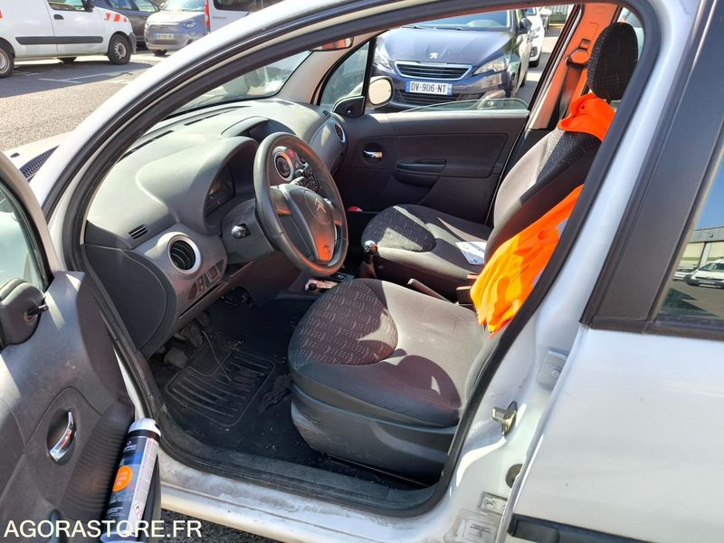 CITROEN C3 166786 kms 2006 - Avtomobil: slika 4 CITROEN C3 166786 kms 2006 - Avtomobil: slika 4
