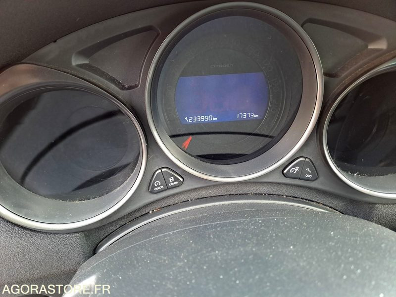 CITROEN C4 GRISE - Avtomobil: slika 5 CITROEN C4 GRISE - Avtomobil: slika 5