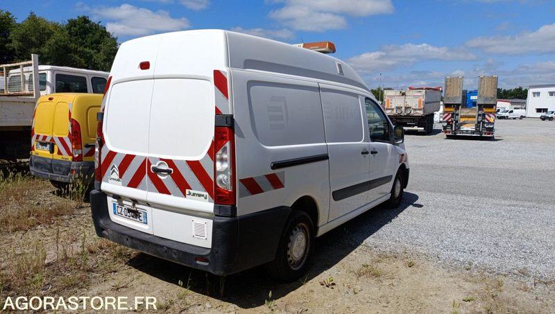 CITROËN JUMPY - 2013 / 222000 KM (CZ-054-FE) - Mali kombi: slika 4 CITROËN JUMPY - 2013 / 222000 KM (CZ-054-FE) - Mali kombi: slika 4