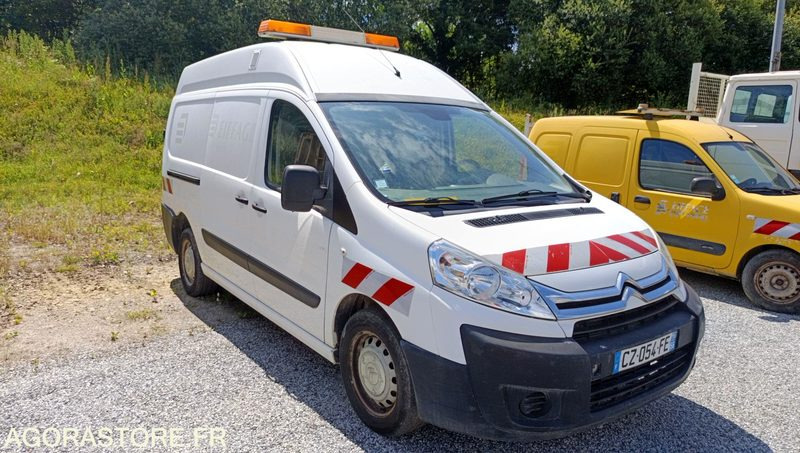 CITROËN JUMPY - 2013 / 222000 KM (CZ-054-FE) - Mali kombi: slika 2 CITROËN JUMPY - 2013 / 222000 KM (CZ-054-FE) - Mali kombi: slika 2