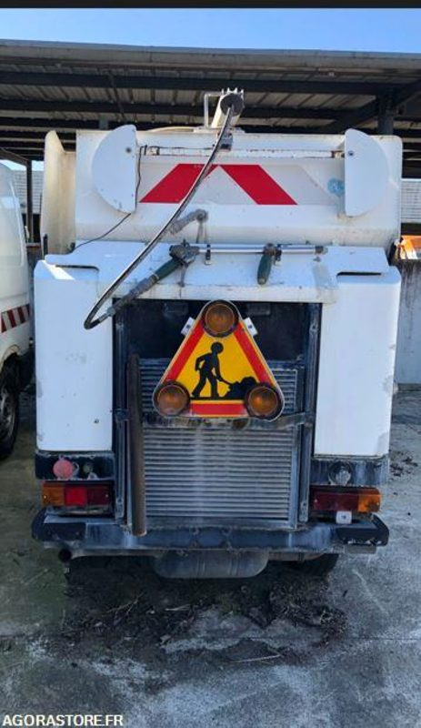 CITY LAV 2000 - Vozilo za pometanje: slika 3 CITY LAV 2000 - Vozilo za pometanje: slika 3