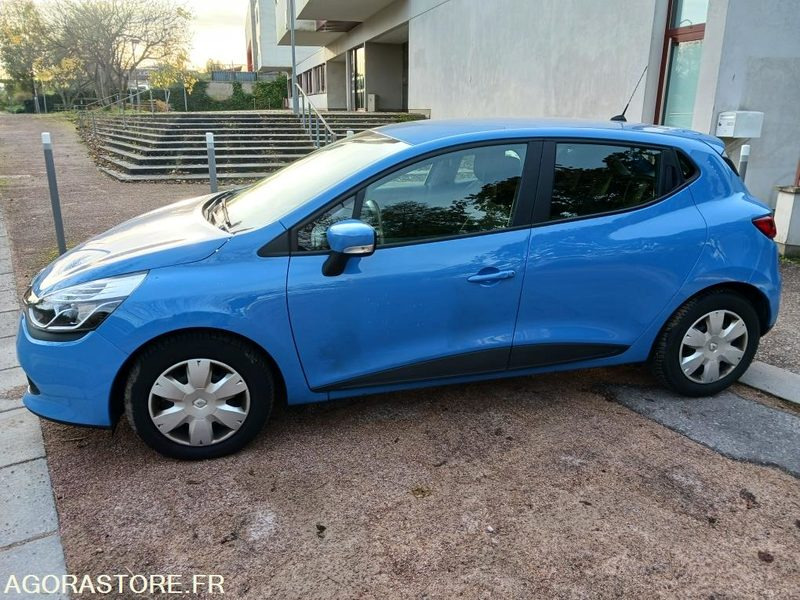 CLIO IV 5 Portes 1.5 dCi FAP Energy eco2 S&S 90 cv - Avtomobil: slika 2 CLIO IV 5 Portes 1.5 dCi FAP Energy eco2 S&S 90 cv - Avtomobil: slika 2
