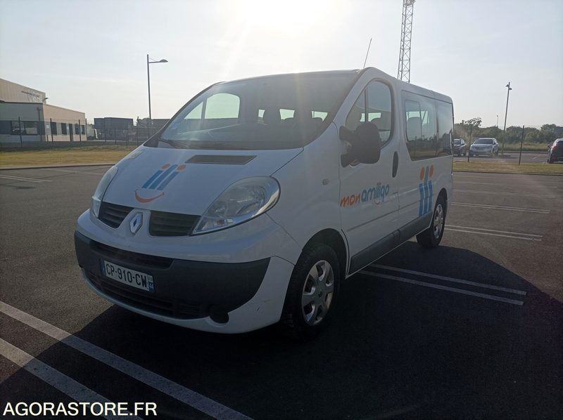 CP-910-CW - Roulant - RENAULT TRAFIC - VP - 9 Places - 308 000 Kms - Minibus, Potniški kombi: slika 1 CP-910-CW - Roulant - RENAULT TRAFIC - VP - 9 Places - 308 000 Kms - Minibus, Potniški kombi: slika 1