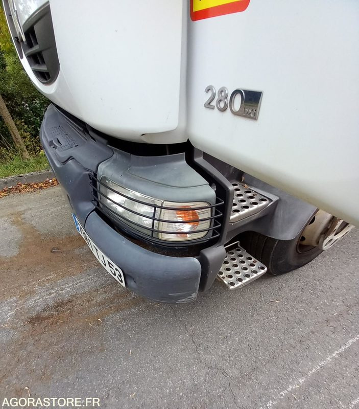 Camion Benne Renault 7361TJ53 - Tovornjak prekucnik: slika 4 Camion Benne Renault 7361TJ53 - Tovornjak prekucnik: slika 4