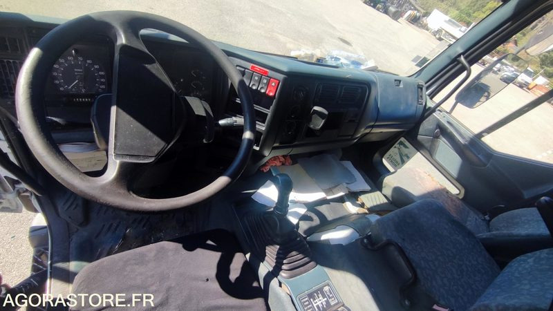 Camion Hydrocureur Renault Premium Kerax - 2000 - Vakuumski tovornjak: slika 5 Camion Hydrocureur Renault Premium Kerax - 2000 - Vakuumski tovornjak: slika 5
