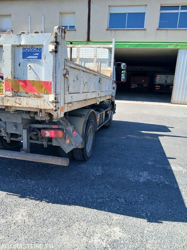 Camion Renault 150 - 2000 - 480392kms - Tovornjak prekucnik: slika 2 Camion Renault 150 - 2000 - 480392kms - Tovornjak prekucnik: slika 2