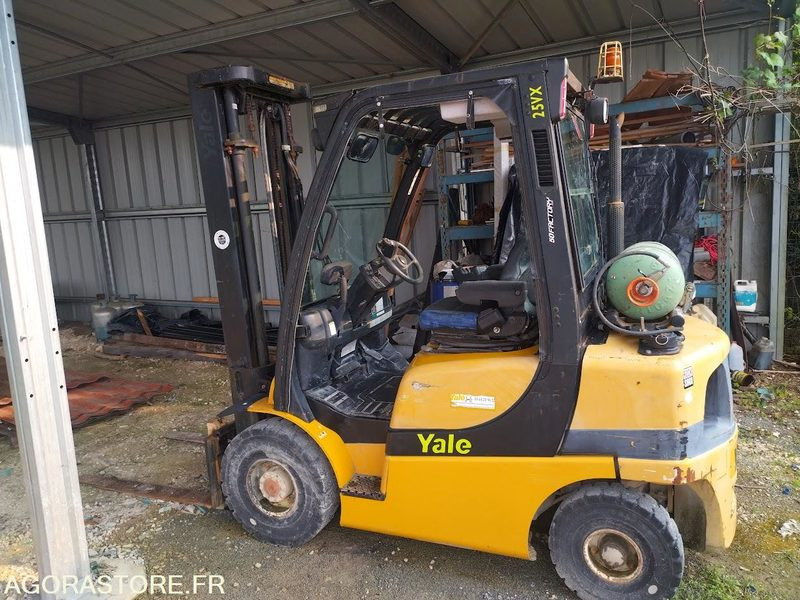 Chariot Élévateur YALE GLP25VX (2007) - Pour Pièces ou Réparation - Plinski viličar: slika 1 Chariot Élévateur YALE GLP25VX (2007) - Pour Pièces ou Réparation - Plinski viličar: slika 1