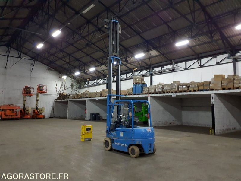 Chariot élévateur ELEC 2.5T Triplex 5,5M NISSAN QO2L25 - Električni viličar: slika 1 Chariot élévateur ELEC 2.5T Triplex 5,5M NISSAN QO2L25 - Električni viličar: slika 1