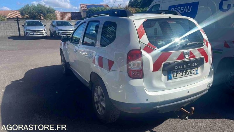 DACIA DUSTER - 2017 - 165790KM - EP996QE - SUV: slika 3 DACIA DUSTER - 2017 - 165790KM - EP996QE - SUV: slika 3