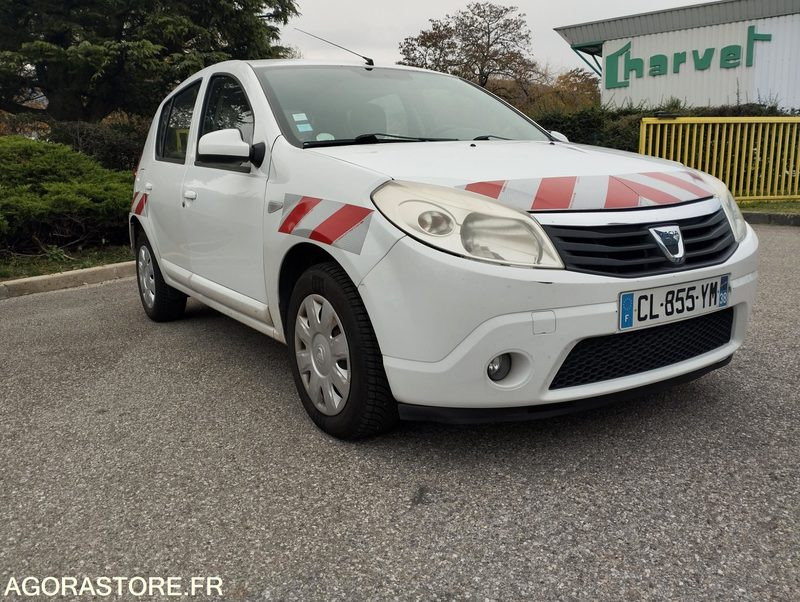 DACIA SANDERO_1.5 dCi eco2 90 cv _ CL-855-YM - Avtomobil: slika 1 DACIA SANDERO_1.5 dCi eco2 90 cv _ CL-855-YM - Avtomobil: slika 1