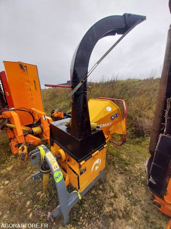 DECHIQUETEUSE DE BRANCHES NOREMAT B160 - Lesni sekalnik: slika 1 DECHIQUETEUSE DE BRANCHES NOREMAT B160 - Lesni sekalnik: slika 1