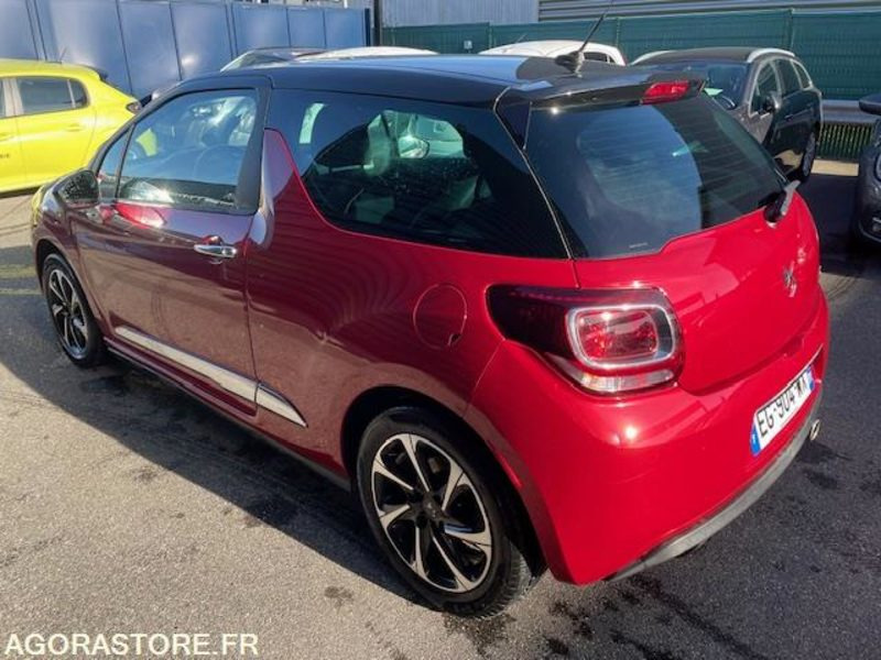 DS3SOCHIC PT 110cv. 11/2016. 107150 KM - Avtomobil: slika 3 DS3SOCHIC PT 110cv. 11/2016. 107150 KM - Avtomobil: slika 3