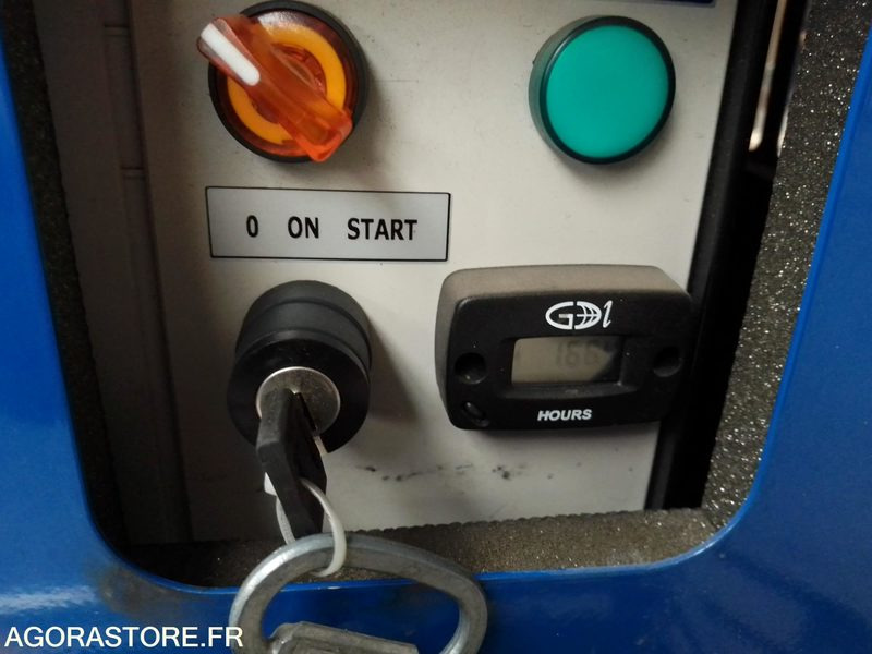 Désherbeuse professionnelle à eau chaude sur remorque - Vrtna oprema: slika 3 Désherbeuse professionnelle à eau chaude sur remorque - Vrtna oprema: slika 3