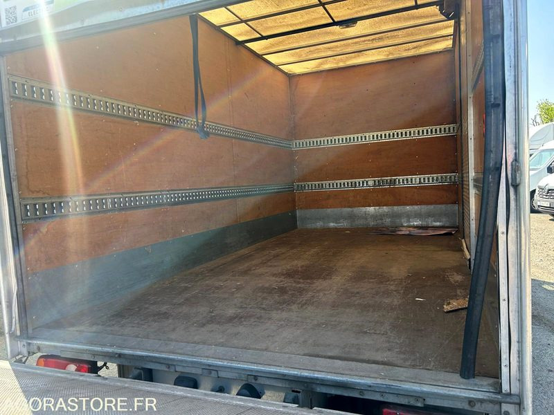RENAULT maxity ZE electrique 20m3 hayon - 2016 / 68658 KM - Drugi stroj: slika 5 RENAULT maxity ZE electrique 20m3 hayon - 2016 / 68658 KM - Drugi stroj: slika 5