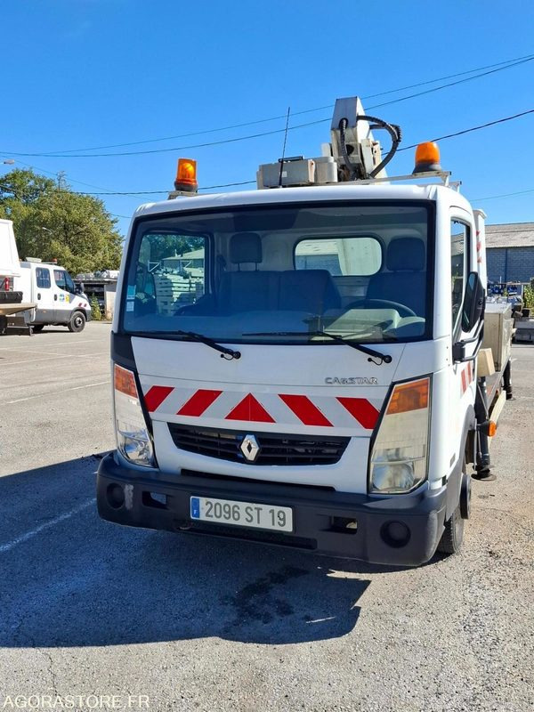 Elévateur à Nacelle 160 ALU CABSTAR sur châssis NISSAN <3.5T H.16M - 2007 - Dvižna ploščad montirana na tovornjak: slika 1 Elévateur à Nacelle 160 ALU CABSTAR sur châssis NISSAN <3.5T H.16M - 2007 - Dvižna ploščad montirana na tovornjak: slika 1
