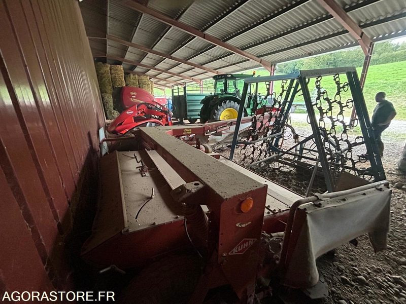 FAUCHEUSE TRAINEE KUHN FC300G 1995 AVEC CONDITIONNEUR - Kosilnica: slika 2 FAUCHEUSE TRAINEE KUHN FC300G 1995 AVEC CONDITIONNEUR - Kosilnica: slika 2