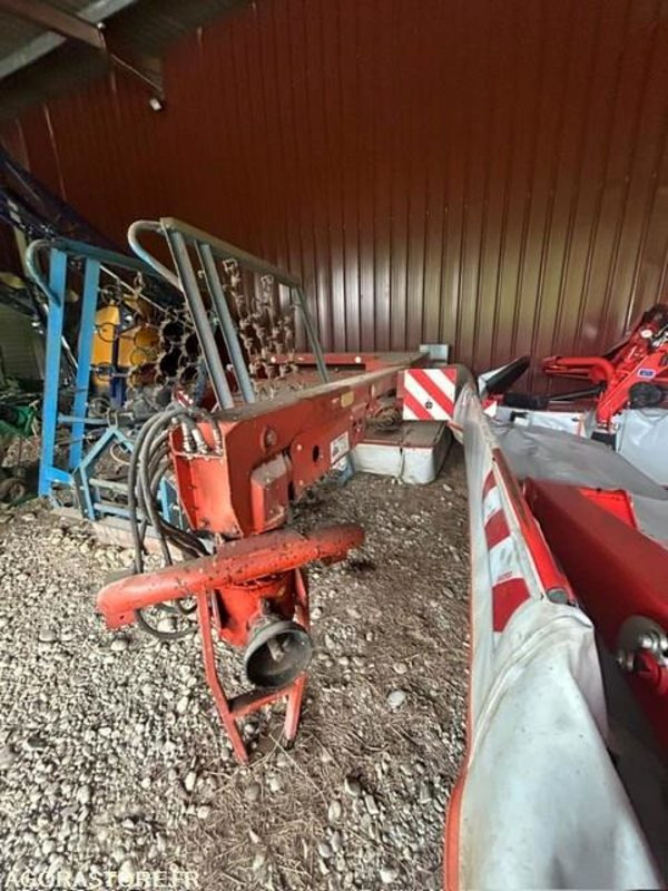 FAUCHEUSE TRAINEE KUHN FC300G 1995 AVEC CONDITIONNEUR - Kosilnica: slika 4 FAUCHEUSE TRAINEE KUHN FC300G 1995 AVEC CONDITIONNEUR - Kosilnica: slika 4