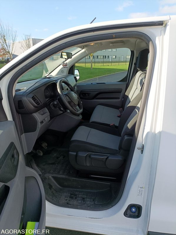 FF-450-GP - Roulant - CITROEN JUMPY SPACE TOURER - VP - 215 697 Kms - Minibus, Potniški kombi: slika 5 FF-450-GP - Roulant - CITROEN JUMPY SPACE TOURER - VP - 215 697 Kms - Minibus, Potniški kombi: slika 5