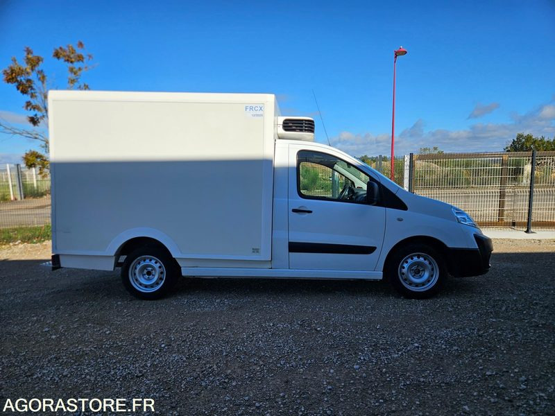 FIAT SCUDO 2.0 130 CAISSE FRIGORIFIQUE FRCX 3 PLACES - Hladilno vozilo: slika 3 FIAT SCUDO 2.0 130 CAISSE FRIGORIFIQUE FRCX 3 PLACES - Hladilno vozilo: slika 3