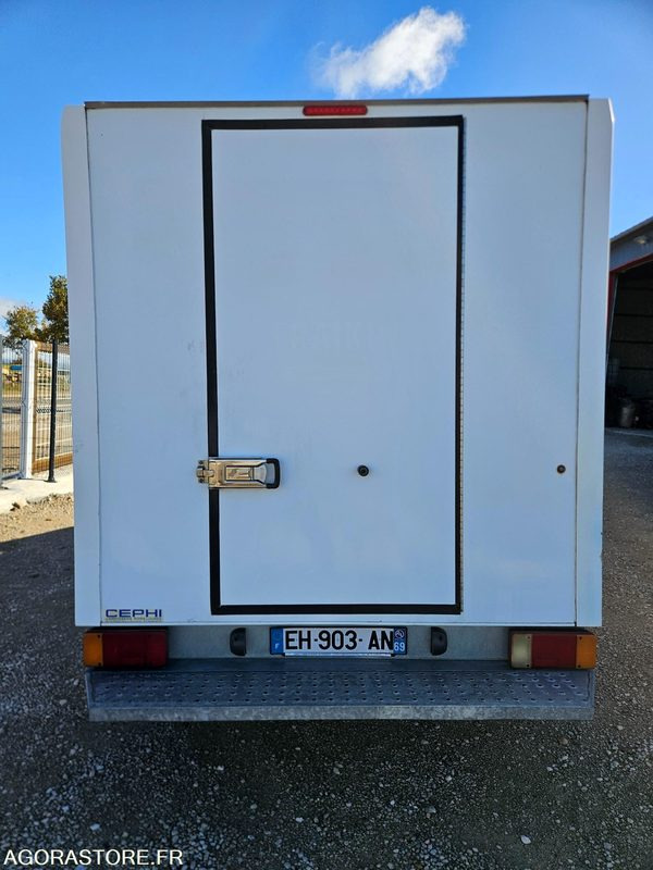 FIAT SCUDO 2.0 130 CAISSE FRIGORIFIQUE FRCX 3 PLACES - Hladilno vozilo: slika 5 FIAT SCUDO 2.0 130 CAISSE FRIGORIFIQUE FRCX 3 PLACES - Hladilno vozilo: slika 5