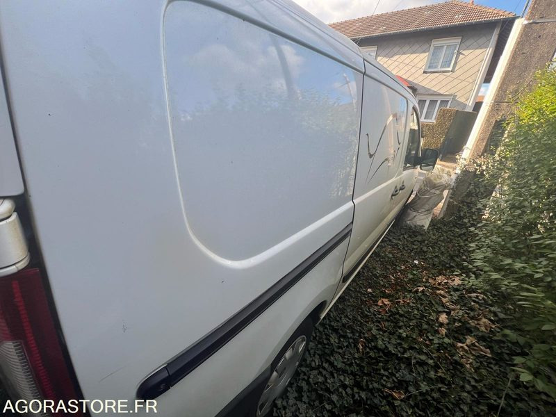 FIAT- SCUDO - 2015 - 350 000 KM - FRIGORIFIQUE MULTI TEMPERATURE - Hladilno vozilo: slika 3 FIAT- SCUDO - 2015 - 350 000 KM - FRIGORIFIQUE MULTI TEMPERATURE - Hladilno vozilo: slika 3