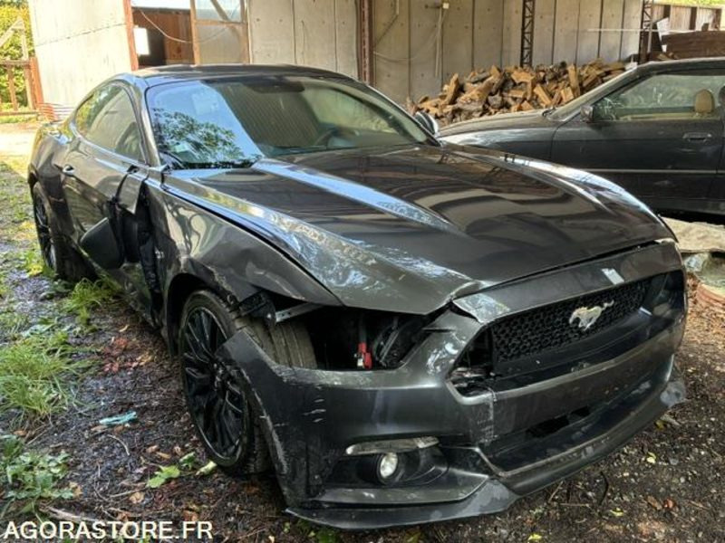 FORD MUSTANG FASTBACK 5.0 V8 - Avtomobil: slika 2 FORD MUSTANG FASTBACK 5.0 V8 - Avtomobil: slika 2