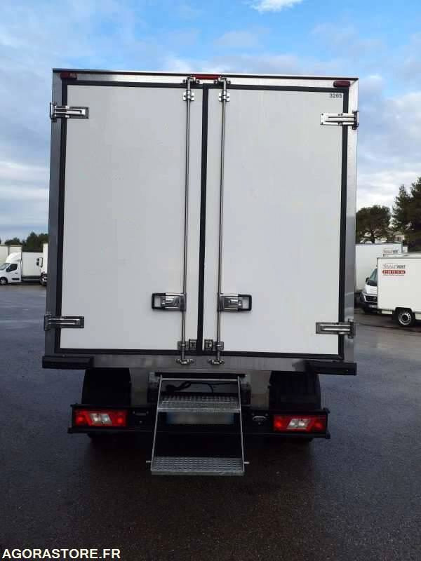 FORD TRANSIT CHASSIS CABINE- 2019- 115879KM - Hladilno vozilo: slika 4 FORD TRANSIT CHASSIS CABINE- 2019- 115879KM - Hladilno vozilo: slika 4