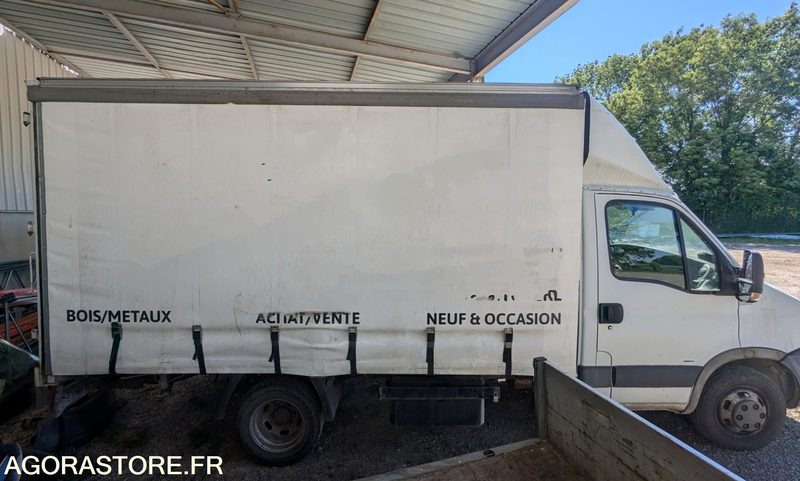 FOURGON IVECO 35C18 - 2008 - 182 000 KM - Furgon: slika 3 FOURGON IVECO 35C18 - 2008 - 182 000 KM - Furgon: slika 3