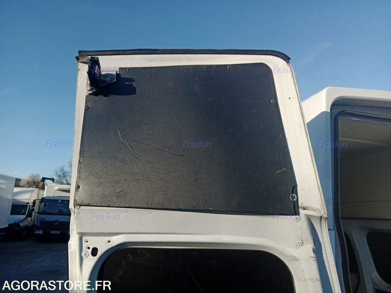 FOURGONETTE NV200 NISSAN - 2019 / 55730 KM - FD879MT - Mali kombi, Električno dostavno vozilo: slika 3 FOURGONETTE NV200 NISSAN - 2019 / 55730 KM - FD879MT - Mali kombi, Električno dostavno vozilo: slika 3