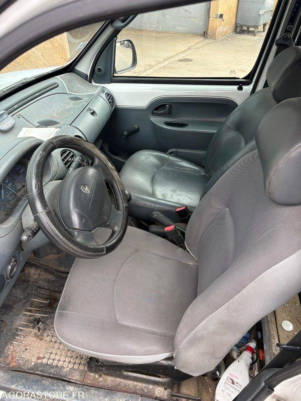 FOURGONNETTE RENAULT KANGOO - Mali kombi: slika 4 FOURGONNETTE RENAULT KANGOO - Mali kombi: slika 4