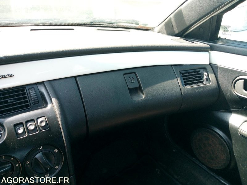 Avtomobil Fiat coupée 2.0L 20V: slika 6