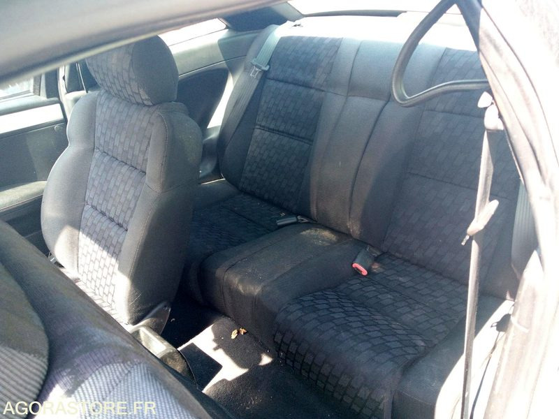 Avtomobil Fiat coupée 2.0L 20V: slika 7