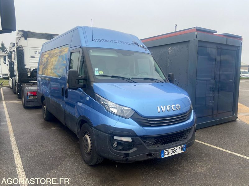 Fourgon Iveco Daily - 2017 - 80000 Kms - Furgon: slika 1 Fourgon Iveco Daily - 2017 - 80000 Kms - Furgon: slika 1