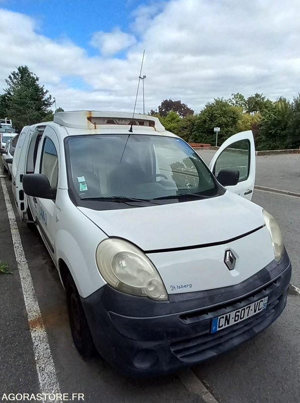 Fourgonnette frigorifique - RENAULT CN607VC - Mali kombi: slika 1 Fourgonnette frigorifique - RENAULT CN607VC - Mali kombi: slika 1