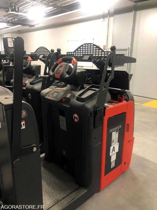 Gerbeur à plateforme élevable - Stroj za zlaganje: slika 1 Gerbeur à plateforme élevable - Stroj za zlaganje: slika 1