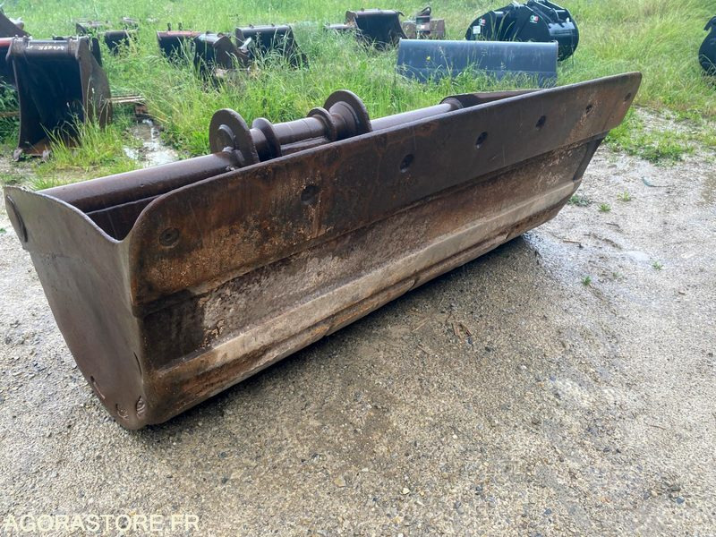 Godet curage 2000mm MORIN M6 - Bager: slika 1 Godet curage 2000mm MORIN M6 - Bager: slika 1