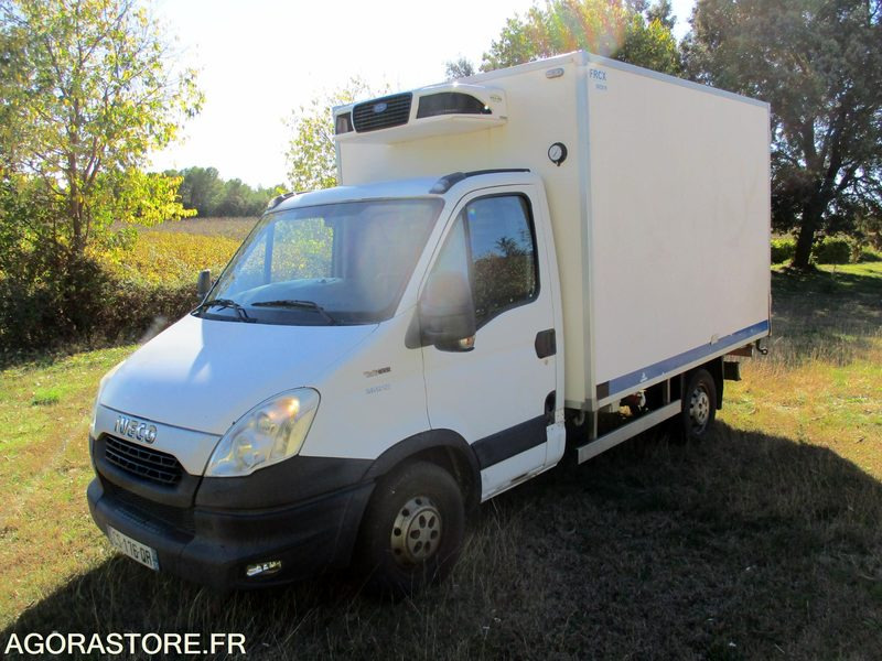 IVECO 35S13 de 2013 chassis cabine frigorifique - Hladilno vozilo: slika 1 IVECO 35S13 de 2013 chassis cabine frigorifique - Hladilno vozilo: slika 1